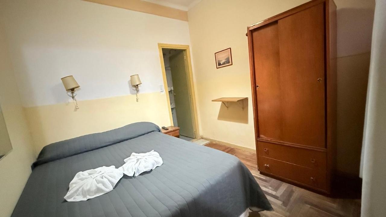 Habitación Doble con baño privado - 1 o 2 camas